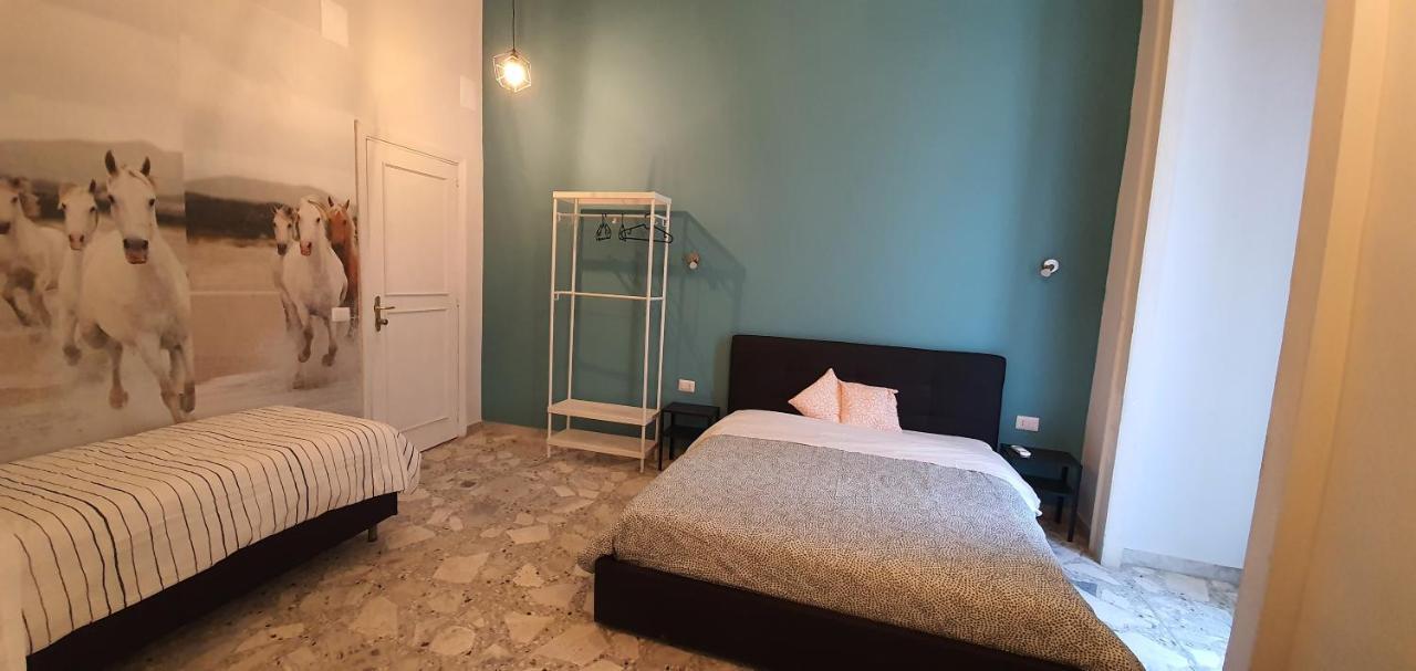 נאפולי Sofia Rooms מראה חיצוני תמונה